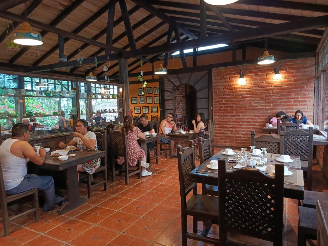 Hosteria Sapos Y Ranas Milpe Dış mekan fotoğraf